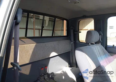 1998 Toyota Tacoma z USA, uszkodzony, nr VIN 4TAWM72N2WZ131365